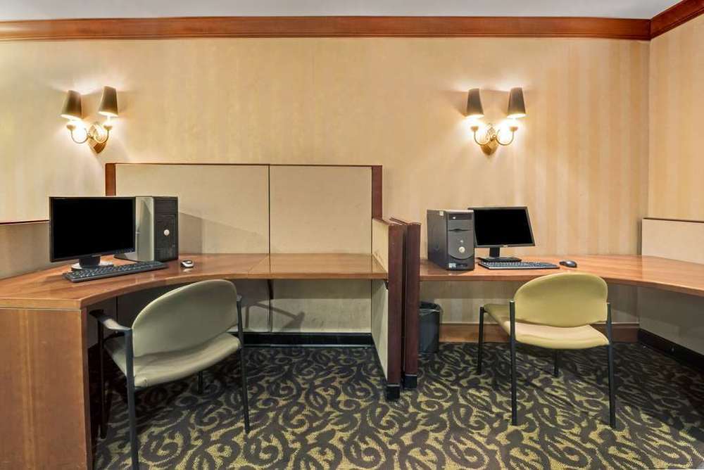 Clarion Hotel Park Central Dallas Létesítmények fotó